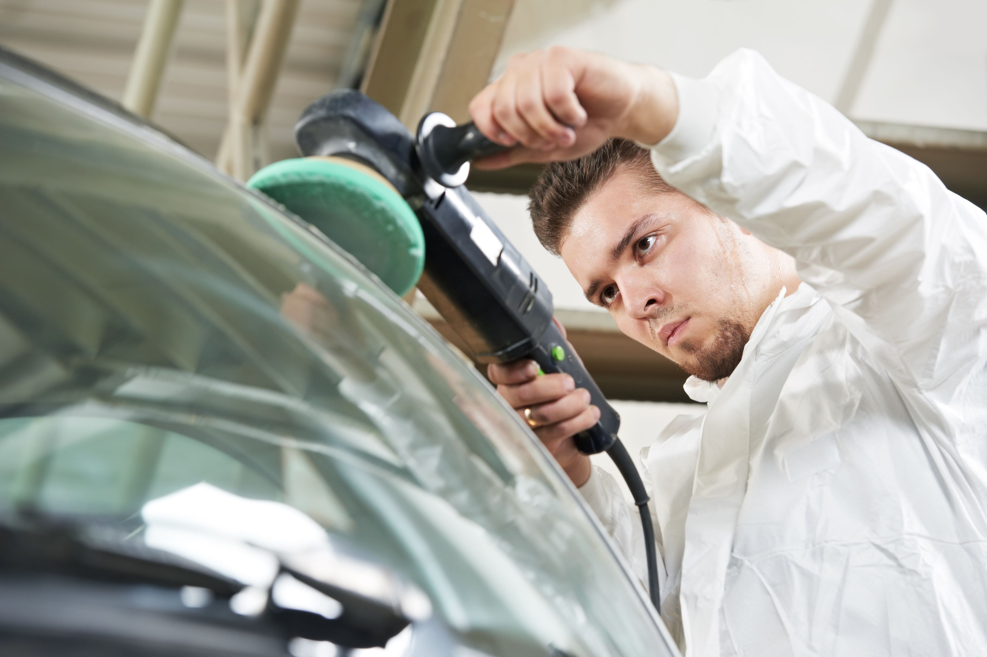 What to Do When You Need New Auto Glass, Get Help in Chicago