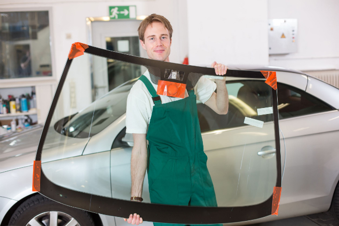 How to Repair or Replace Your Windshield the Right Way
